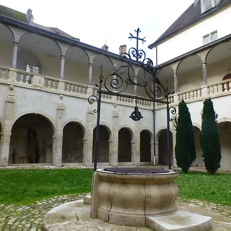 Aux Jardins D'alice Bed & Breakfast Dijon