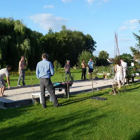 Aux Jardins D'alice ديجون