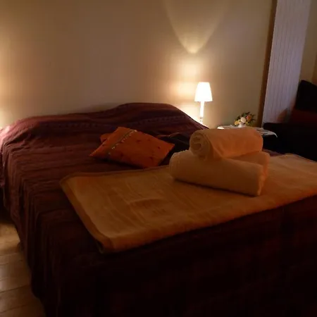 Aux Jardins D'alice Bed & Breakfast *